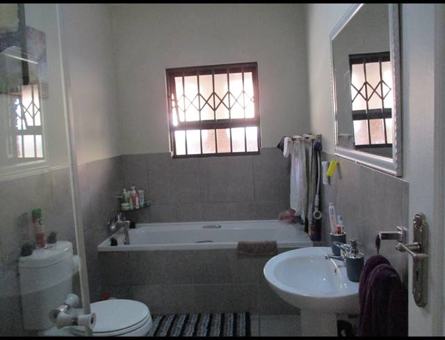 2 BEDROOM APARTMENT FOR SALE IN FLORIDA